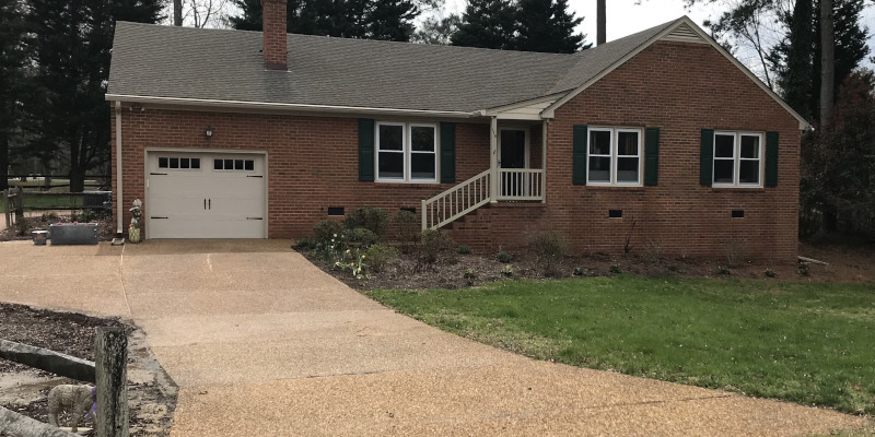 Parking Lot Cleaning in Williamsburg, Virginia