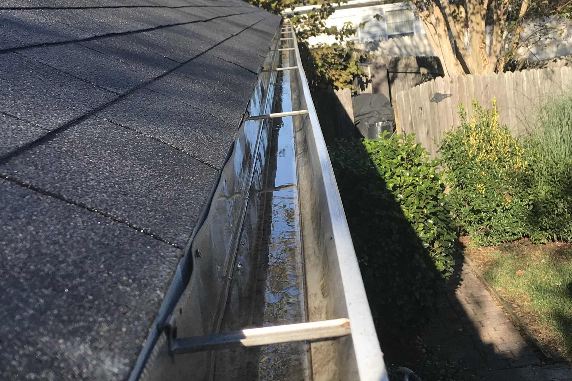 fall gutter cleaning
